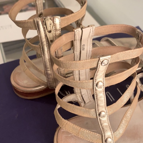 Stuart Weitzman 'Caesar' Leather Gladiator in Cava - Picture 13 of 16